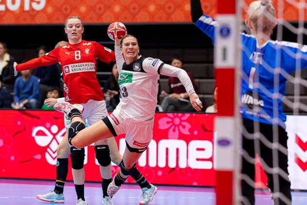 Handball, Women WM 2019, Preliminary Round, Group B, 3 Matchday , Denmark Germany v li Anne Mette Hansen Denmark , Julia Behnke Germany Rostov Don , Goalkeeper Sandra Toft Denmark Kumamoto Kumamoto Prefectural Gymnasium Kumamoto Japan
