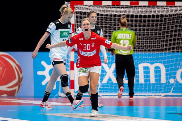 Handball, Women WM 2019, preliminary round, Group B, 3 matchday , Denmark Germany Freja Cohrt Kyndbol Denmark Kumamoto Kumamoto Prefectural Gymnasium Kumamoto Japan