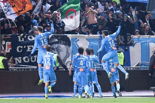 JOIE - SUPPORTERS - FAIR PLAY - EQUIPE DE FOOTBALL DE MARSEILLE FOOTBALL : Angers vs Marseille - Ligue 1 Conforama - 03 12 2019 FEP Panoramic 