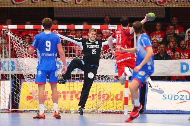 Peter Johannesson Lemgo against Jonathan Scholz Ludwigshafen Eulen Ludwigshafen vs. TBV Lemgo, Handball, DHB Cup, 03 12 2019 Eulen Ludwigshafen vs. TBV Lemgo, Handball, DHB Cup, 03 12 2019 Ludwigshafen Copyright: xWeissx Eibner-Pressefotox EP_rws