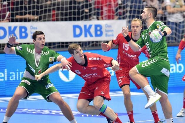Fabian Wiede Fuechse Berlin on the ball , Julius Kuehn MT Melsungen M , Lasse Mikkelsen MT Melsungen rear , GER, MT Melsungen Fuechse Berlin, Handball, DHB Cup, 03 12 2019, GER, MT Melsungen Fuechse Berlin, Handball, DHB Cup Men, 03 12 2019 Kassel Copyright: xSippel xEibner-Pressefotox EP_rsl