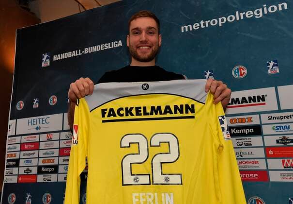 03 12 2019 Handball 1 Bundesliga Season 2019 2020 HC Erlangen HCE Press conference Press event Media event Klemen Ferlin presents his new shirt