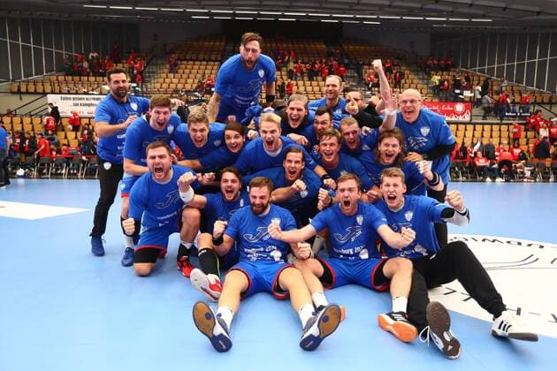 Lemgo players celebrate the victory in Ludwigshafen and the entry into the Final Four Owls Ludwigshafen vs. TBV Lemgo, Handball, DHB Cup, 03 12 2019 Owls Ludwigshafen vs. TBV Lemgo, Handball, DHB Cup, 03 12 2019 Ludwigshafen Copyright: xWeissx Eibner-Pressefotox EP_rws