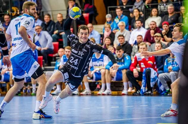 Micha Zarabec, THW Kiel 24 TVB 1898 Stuttgart THW Kiel DHB Cup Quarter Finals HBL 1 Handball Bundesliga SCHARRrena Stuttgart Baden Wuerttemberg Germany at the match in the DHB Cup Quarter Finals, TVB 1898 Stuttgart THW Kiel Stuttgart 03 12 19 Handball DHB Cup , Stuttgart Baden Wuerttemberg Germany