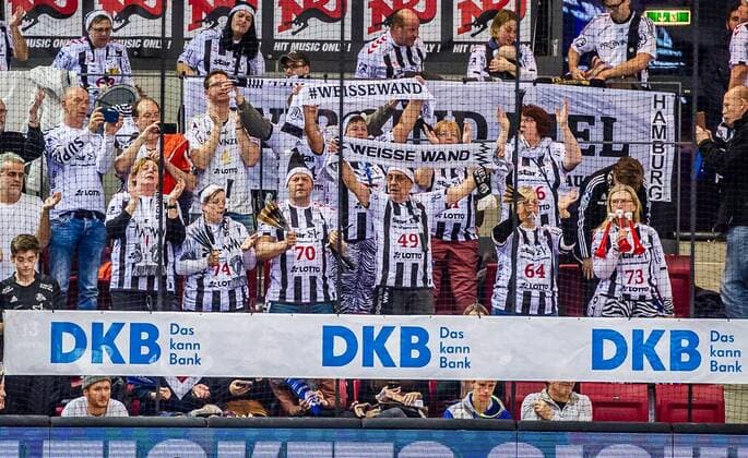 Fans of THW Kiel WEISSE WAND TVB 1898 Stuttgart THW Kiel DHB Cup Quarter Finals HBL 1 Handball Bundesliga SCHARRrena Stuttgart Baden Wuerttemberg Germany at the match in the DHB Cup Quarter Finals, TVB 1898 Stuttgart THW Kiel Stuttgart 03 12 19 Handball DHB Cup , Stuttgart Baden Wuerttemberg Germany