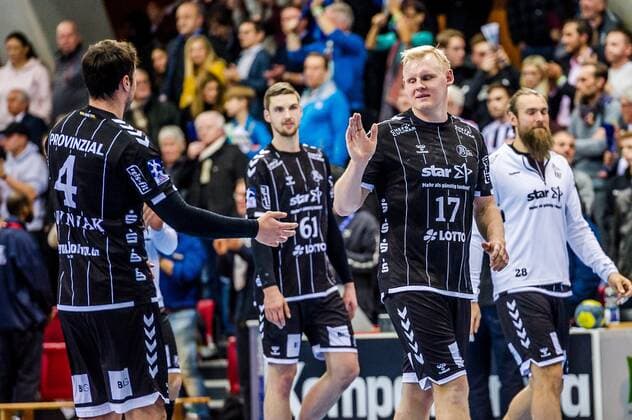 Joy at Patrick Wiencek, THW Kiel 17 Domagoj Duvnjak, THW Kiel 4 TVB 1898 Stuttgart THW Kiel DHB Cup Quarter Final HBL 1 Handball Bundesliga SCHARRrena Stuttgart Baden Wuerttemberg Germany at the match in the DHB Cup Quarter Final, TVB 1898 Stuttgart THW Kiel Stuttgart 03 12 19 Handball DHB Cup , Stuttgart Baden Wuerttemberg Germany