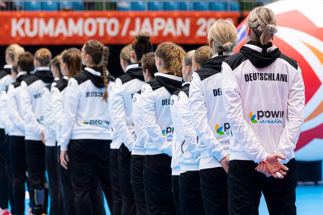 Handball, Women WM 2019, preliminary round, group B, 3 matchday , Denmark Germany Germany symbol picture Germany at the national anthem with stroke Kumamoto Kumamoto Kumamoto Prefectural Gymnasium Kumamoto Japan
