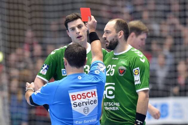 Red card for Mijajlo Marsenic Fuechse Berlin L rear, Michael Mueller R disappointed, frustrated, emotion, GER, MT Melsungen Fuechse Berlin, Handball, DHB Cup, 03 12 2019, GER, MT Melsungen Fuechse Berlin, Handball, DHB Cup Men, 03 12 2019 Kassel Copyright: xSippel xEibner-Pressefotox EP_rsl