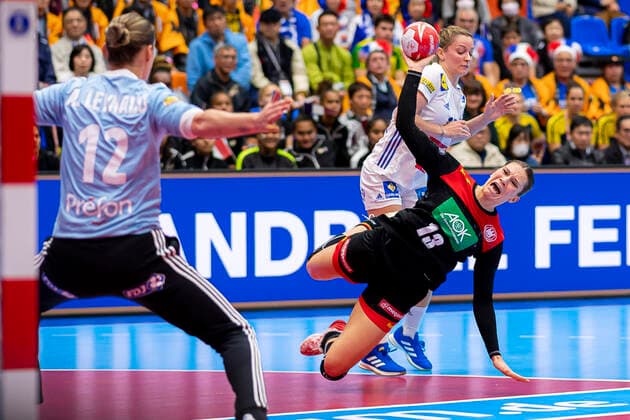 Handball, Womens World Cup 2019, preliminary round, Group B, 4 Matchday , Germany France v li Goalkeeper Amandine Leynaud France , Julia Behnke Germany Rostov Don Yamaga Yamaga Overall High School Kumamoto Japan