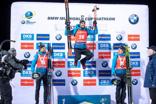 Bilder des Jahres 2019, Sport 12 Dezember Sport Themen der Woche KW49 Sport Bilder des Tages 191204 Simon Desthieux, Martin Fourcade and Maillet Quentin Fillon of France celebrate on the podium after the Men s 20 km Individual during the IBU World Cup Biathlon on December 04, 2019 in Östersund. Photo: Johanna Lundberg BILDBYRAN 136085 2019 skiskytter bbeng ibu world cup biathlon skidskytte skidskytte-vm individual individuell frankrike jubel *** 191204 Simon Desthieux, Martin Fourcade and Maillet Quentin Fillon of France celebrate on stage after the Men s 20 km Individual during the IBU World Cup Biathlon on December 04, 2019 in Östersund Photo Johanna Lundberg BILDBYRAN 136085 2019 biathlon bbeng ibu world cup biathlon biathlon biathlon vm individual individual france cheers,  Copyright: JOHANNAxLUNDBERG BB191204BB255
