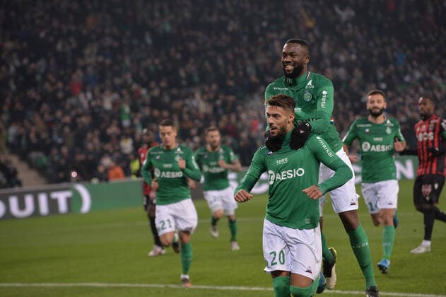 Joie de Denis Bouanga (saint etienne) et de ses coequipiers FOOTBALL : AS Saint Etienne vs OGC Nice - Ligue 1 Conforama - 04 12 2019 FredericChambert Panoramic 