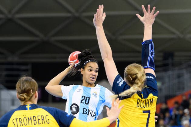 191205 Joana Bolling of Argentina during the Women s World Handball Championship match between Sweden and Argentina on December 5, 2019 in Kumamoto Photo Ludvig Thunman BILDBYRAN kod LT 35694 bbeng dam women handball handboll world handball championship 2019 sverige sweden argentina,  Copyright: LUDVIGxTHUNMAN BB191205LT004
