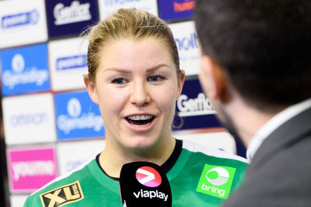 191205 goalkeeper Martina Thörn of Sweden is being interviewed after the Women s World Handball Championship match between Sweden and Argentina on December 5, 2019 in Kumamoto Photo Ludvig Thunman BILDBYRAN kod LT 35694 bbeng dam women handball handboll world handball championship 2019 sverige sweden argentina jubel,  Copyright: LUDVIGxTHUNMAN BB191205LT054