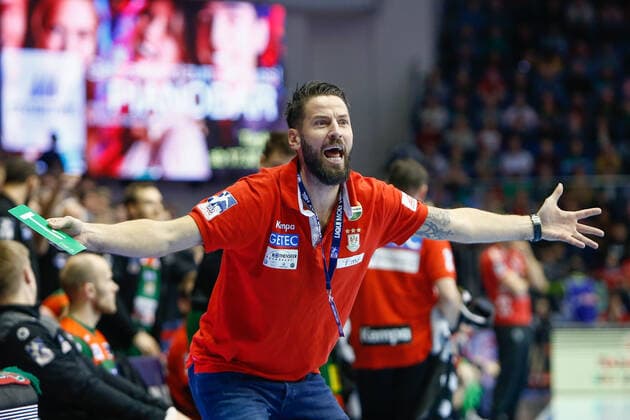 05 12 2019, xtgx, Handball Liqui Moly HBL, SC Magdeburg SG Flensburg Handewitt emspor, v l Bennet Wiegert Magdeburg, coach gives instructions, gesticulates with arms, gesticulate, gives instructions, complains, complains, scolds GETEC Arena