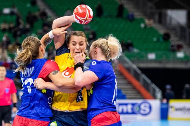 191206 Isabelle Gullden of Sweden during the Womens World Handball Championship match between Russia and Sweden on December 6, 2019 in Kumamoto Photo Ludvig Thunman BILDBYRAN code LT 35695 bbeng dam women handball handball world 2019 championship sweden russia russia,  Copyright: LUDVIGxTHUNMAN BB191206LT018