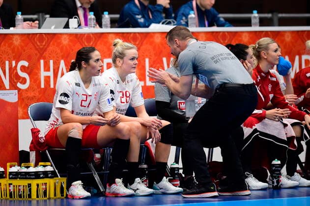 Denmarks country coach Klavs Bruun Joergensen during the match Denmark meets France, in the preliminary round in Group B, during the Womens Handball World Cup at Kumamoto Prefectural Gymnasium in Japan, Friday, December 6, 2019, Kumamoto Denmark,  Copyright: BoxAmstrupx cop222 spdk20191206-134322-L