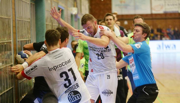 Bietigheim , Handball 2 Bundesliga SG BBM Bietigheim vs TuS Ferndorf , middle Andreas Bornemann Ferndorf