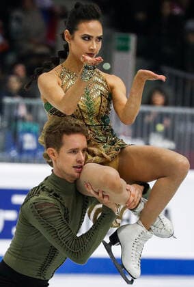 Bilder des Jahres 2019, Sport 12 Dezember Sport Themen der Woche KW49 TURIN, ITALY â€“ DECEMBER 7, 2019: Ice dancers Evan Bates and Madison Chock of the United States perform during a free dance event at the 2019-20 ISU Grand Prix of Figure skating, Eiskunstlauf Final, at the Torino Palavela indoor arena. Sergei Bobylev TASS  TS0C6704