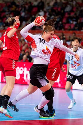 Handball, Women WM 2019, Main Round, Group 1, 6 Matchday , Serbia Korea Seonpil Won Korea Kumamoto Aqua Dome Kumamoto Japan