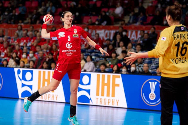 Handball, Women WM 2019, Main Round, Group 1, 6 Matchday , Serbia Korea v li Jelena Trifunovic Serbia , Saeyoung Park Korea Kumamoto Aqua Dome Kumamoto Japan