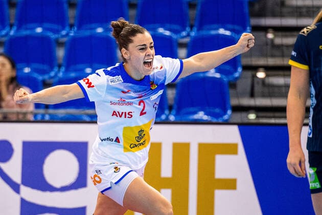191208 Marta Lopez Herrero of Spain celebrates during the Women s World Handball Championship match between Spain and Sweden on December 8, 2019 in Kumamoto Photo Ludvig Thunman BILDBYRAN kod LT 35696 bbeng dam women handball handboll world handball championship 2019 sverige sweden spanien spain jubel,  Copyright: LUDVIGxTHUNMAN BB191208LT008