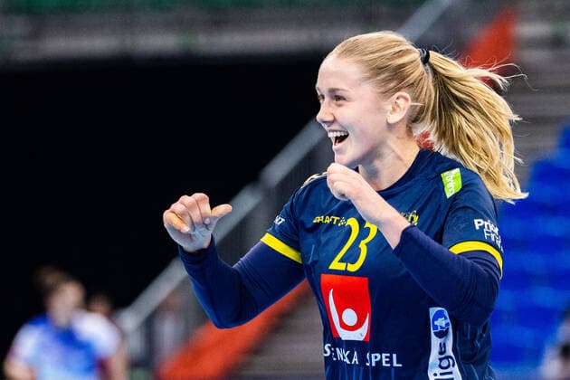 191208 Emma Lindqvist of Sweden celebrates during the Women s World Handball Championship match between Spain and Sweden on December 8, 2019 in Kumamoto Photo Ludvig Thunman BILDBYRAN kod LT 35696 bbeng dam women handball handboll world handball championship 2019 sverige sweden spanien spain jubel,  Copyright: LUDVIGxTHUNMAN BB191208LT040