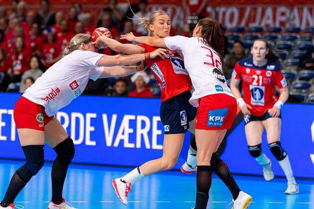 Handball, Women WM 2019, Main Round, Group 1, 6 Matchday , Norway Denmark v li Sarah Iversen Denmark , Stine Bredal Oftedal Norway , Mie Hojlund Denmark Kumamoto Aqua Dome Kumamoto Japan