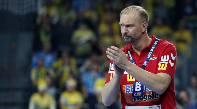 Handball, 1 Bundesliga Rhein Neckar Löwen Frisch Auf Göppingen, 16 Matchday on 08 12 2019, Season 2019 20, ZmdZ, Coach Hartmut Mayerhoffer FrischAuf Goeppingen , Rhein Neckar Löwen Frisch Auf Göppingen