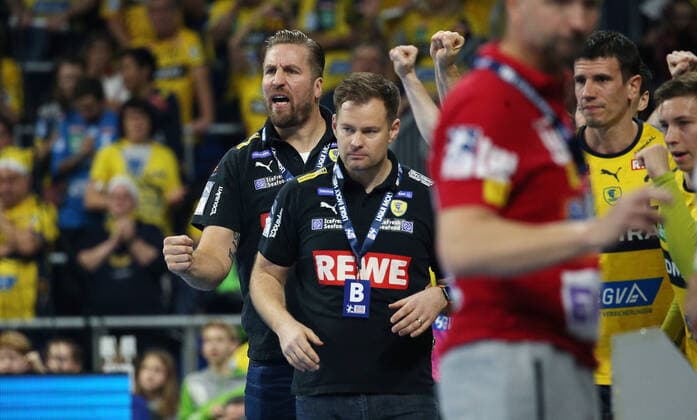 Handball, 1 Bundesliga Rhein Neckar Löwen Frisch Auf Göppingen, 16 Matchday on 08 12 2019, Season 2019 20, ZmdZ, Oliver Roggisch Sports Director, Rhein Neckar Löwen , Kristjan Andresson Trainer Rhein Neckar Löwen , Rhein Neckar Löwen Frisch Auf Göppingen