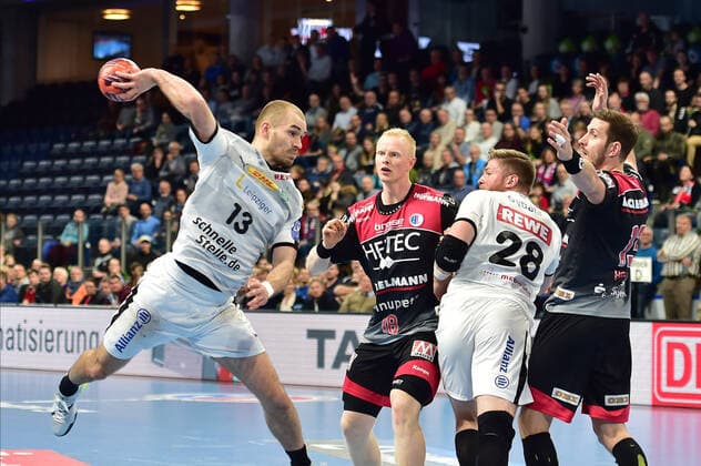 08 12 2019 Handball 1 Bundesliga LIQUI MOLY HBL Season 2019 2020 16 Matchday HC Erlangen Metropolitan Region Nuremberg HCE SC DHfK Leipzig OGo Maximilian Janke 13, SC DHfK Leipzig Sebastian Firnhaber 18, HC Erlangen HCE