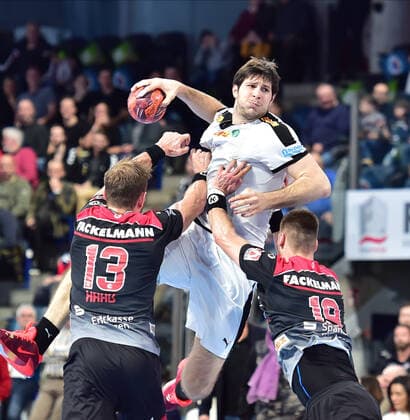 08 12 2019 Handball 1 Bundesliga LIQUI MOLY HBL Season 2019 2020 16 Matchday HC Erlangen Metropolitan Region Nuremberg HCE SC DHfK Leipzig OGo Michael Haaß Haass 13, HC Erlangen HCE Marko Mamic 22, SC DHfK Leipzig Sime Ivic 19, HC Erlangen HCE