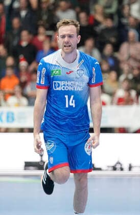08 12 2019, Emslandarena, Lingen, GER, Handball, 1 Bundesliga HSG Nordhorn Lingen vs. TBV Lemgo Lippe, Bobby Schagen Lemgo 14 cheers after goal, DFL REGULATIONS PROHIBIT ANY USE OF PHOTOGRAPHS AS IMAGE SEQUENCES AND OR QUASI VIDEO Lingen Niedersachsen Germany Emslandarena