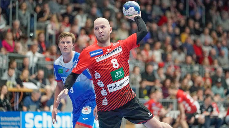 08 12 2019, Emslandarena, Lingen, GER, Handball, 1 Bundesliga HSG Nordhorn Lingen vs TBV Lemgo Lippe, Robert Weber HSG Nordhorn Lingen 8 DFL REGULATIONS PROHIBIT ANY USE OF PHOTOGRAPHS AS IMAGE SEQUENCES AND OR QUASI VIDEO Lingen Niedersachsen Germany Emslandarena