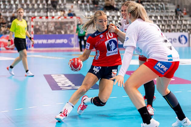 Handball, Women WM 2019, Main Round, Group 1, 6 Matchday , Norway Denmark Stine Bredal Oftedal Norway Kumamoto Aqua Dome Kumamoto Japan