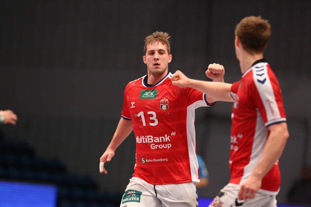 Handball 2 Handball Bundesliga 2019 2020 Handball Sportverein Hamburg vs TV Emsdetten Niklas Weller Hamburg and Jan Forstbauer Hamburg cheer Sporthalle Alsterdorf Hamburg