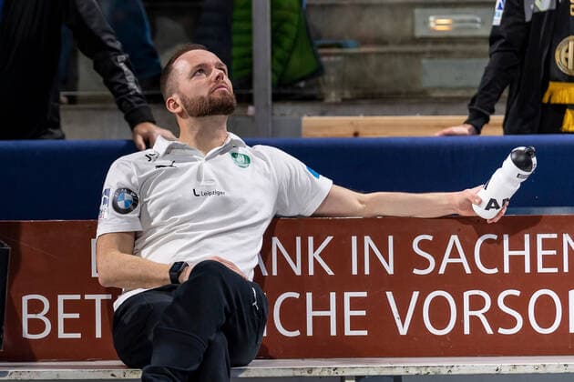 Disappointment Andre Haber Trainer SC DHfK Leipzig GER, HC Erlangen vs SC DHfK Leipzig on 08 12 2019 in Nuremberg Arena Nuernberger Versicherung , Germany, Eibner Pressefoto, bfischu, Handball, 1 Bundesliga Maenner, GER, HC Erlangen vs SC DHfK Leipzig, 08 12 2019, Handball, 1 Liga Maenner, Nuremberg Copyright: xSchumacher xEibner-Pressefotox EP_bsr