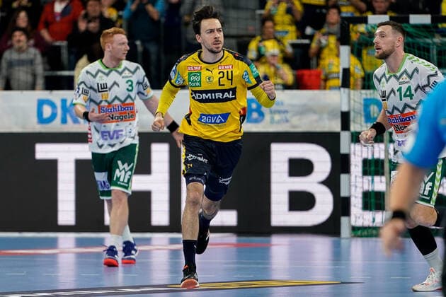 goal scorer Patrick Groetzki RNL, 24 , cheers on a goal, jubilation, goal jubilation, goal success, celebrate the goal, goal, celebration, jubilation about the goal, optimistic, game scene, highlight, single picture, action, action, 08 12 2019, Mannheim Germany , handball, Bundesliga, Rhein Neckar Löwen Frisch Auf Göppingen xozx