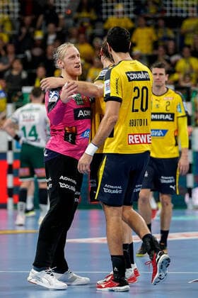 v li Mikael Alf Appelgren Goalkeeper, RNL, 1 , Jesper Nielsen RNL, 36 , Ilija Abutovic RNL, 20 , Jubilee after the final whistle, victory, winner, winner, cheers, joy, optimistic, highlight, action, action, 08 12 2019, Mannheim Germany , Handball, Bundesliga, Rhein Neckar Löwen Frisch Auf Göppingen xozx