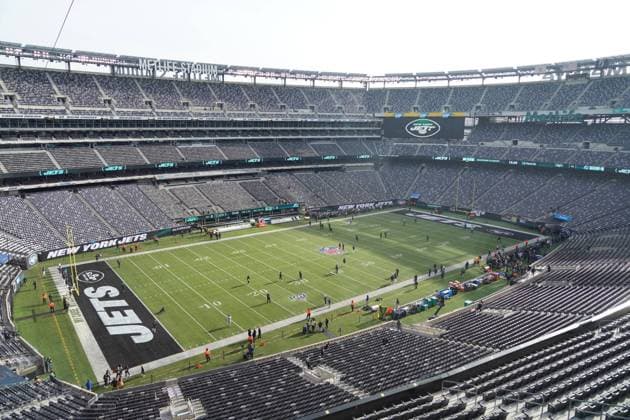 Innenraum des MetLife Stadium - 08.12.2019: New York Jets vs. Miami Dolphins, MetLife Stadium New York *** MetLife Stadium 08 interior 12 2019 New York Jets vs Miami Dolphins, MetLife Stadium New York