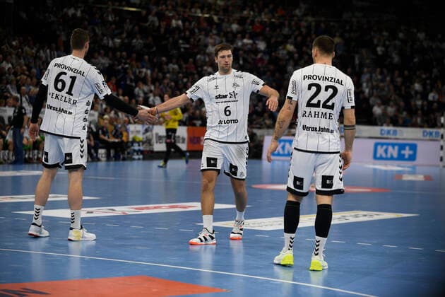 Hendrik Pekeler THW Kiel, 61 , Harald Reinkind THW Kiel, 6 and Ole Rahmel THW Kiel, 22 , Handball Bundesliga, Liqui Moly HBL, Men, 16 Matchday, THW Kiel vs. GWD Minden, 08 12 19 Kiel Sparkassen Arena Schleswig Holstein Germany