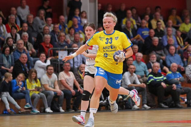 Handball, 2 HBF, HC Leipzig vs. HSV Solingen Graefrath, 08 12 19 Handball, 2 Bundesliga Women, HBF, Season 2019 2020, 11 Matchday HC Leipzig vs. HSV Solingen Graefrath 76 on 08 12 19 in the Sporthalle Bruederstrasse Leipzig Im Bild Christin CONRAD 33, HC Leipzig Copyright: xBEAUTIFULxSPORTS JanxKaeferx