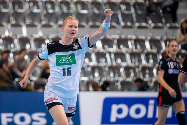Handball, Women WM 2019, Main Round, Group 1, 6 Matchday , Netherlands Germany Kim Naidzinavicius Germany Bietigheim Kumamoto Aqua Dome Kumamoto Japan