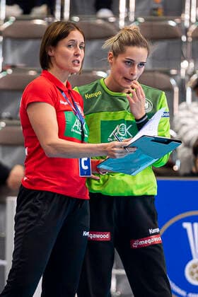 Handball, Women WM 2019, Main Round, Group 1, 6 Matchday , Netherlands Germany v li Goalkeeping Coach Debbie Klijn Germany and Goalkeeper Dinah Eckerle Germany SG BBM Bietigheim Kumamoto Aqua Dome Kumamoto Japan