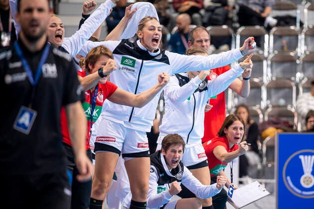 Handball, Women WM 2019, Main Round, Group 1, 6 Matchday , Netherlands Germany Luisa Schulze Germany Bietigheim Jubel Freude Emotion Kumamoto Aqua Dome Kumamoto Japan
