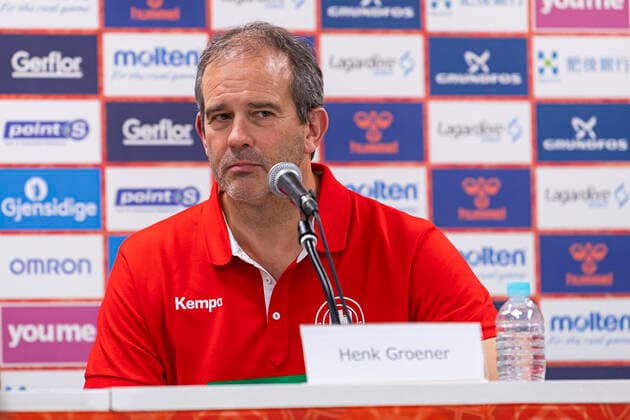 Handball, Women WM 2019, Main Round, Group 1, 6 Matchday , Netherlands Germany Coach Henk Groener Germany Kumamoto Aqua Dome Kumamoto Japan