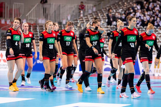 Handball, Womens World Cup 2019, Main Round, Group 1, 7 Matchday , Germany Serbia the team disappointed by Germany dissatisfied disappointed down frustrated frustrated, Kumamoto Aqua Dome Kumamoto Japan