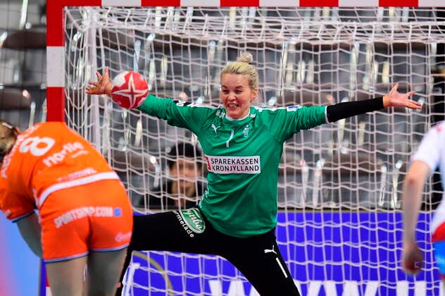 Sandra Toft Denmark meets the Netherlands, in the Group 1 intermediate round, at the Womens Handball World Cup at Aqua Dome Kumamoto in Japan, Monday, December 9, 2019, Kumamoto Denmark,  Copyright: BoxAmstrupx cop222 spdk20191209-102450-L