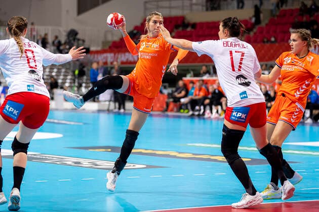 Handball, Women WM 2019, Main Round, Group 1, 7 Matchday , Denmark Netherlands v li Anne Mette Hansen Denmark , Estavana Polman Netherlands , Stine Bodholt Nielsen Denmark , Merel Freriks Netherlands Kumamoto Aqua Dome Kumamoto Japan
