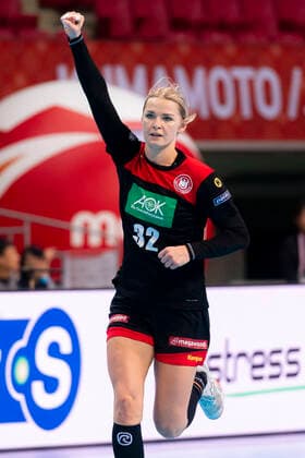 Handball, Women WM 2019, Main Round, Group 1, 7 Matchday , Germany Serbia Evgenija Minevskaja Germany Brest Kumamoto Aqua Dome Kumamoto Japan
