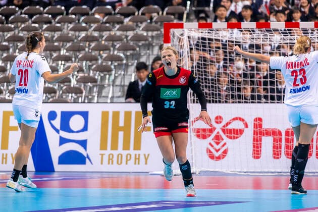 Handball, Women WM 2019, Main Round, Group 1, 7 Matchday , Germany Serbia v li Sladana Pop Lazic Serbia , Evgenija Minevskaja Germany Brest , Marija Obradovic Serbia Kumamoto Aqua Dome Kumamoto Japan